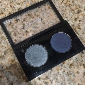 MAC eyeshadow duo